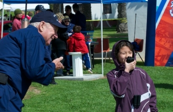 <b><font color=#151B8D>Amateur Radio Demonstration</b></font><br>Gordo Introduces A Future Radio Amateur To The Exciting World of Ham Radio at the US Coast Guard Auxiliary Sponsored Whale-Of-A-Day 2010 Event